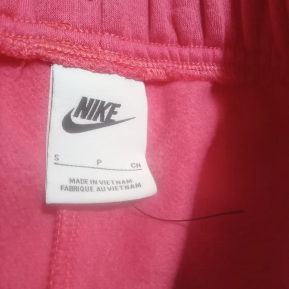 Coral Color Brand New Shorts , Tag Fell Off - Picture 2 of 3